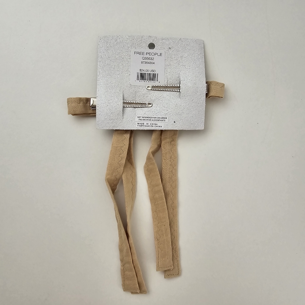 NWT Free People Ivory Lovely Bow Set of 2 Hair Accesory - Picture 12 of 13